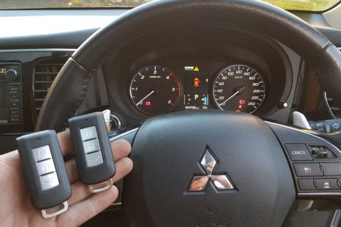 Mitsubishi Outlander Smart Keys